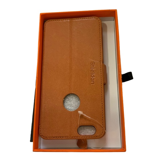 Sheildon iPhone 6 Leather Case with Credit Card Slots - Picture 6 of 7